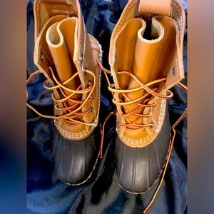 Bean Boots by L.L Bean awesome condition Sz 6M wmn size, great for winter ❄️